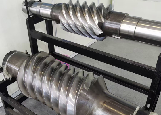 58-62 HRC Kekerasan Permukaan Worm Shaft dan Worm Gear untuk aplikasi tugas berat