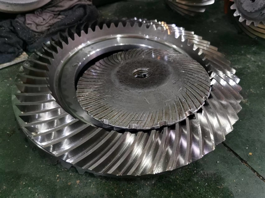 17CrNiMo6 Transmisi Gear Bevel Gear Set Steel Spiral Gear Gerinda Gigi