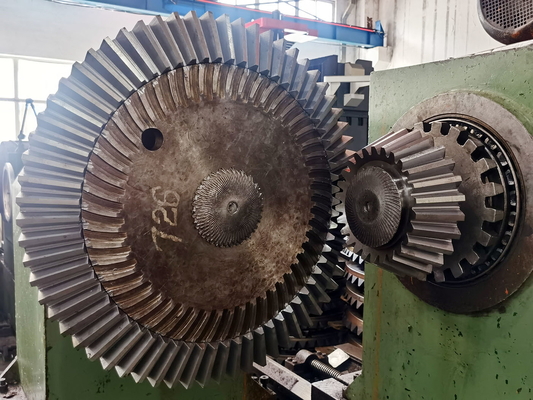 Gear Shaping Bevel Lurus Set Gear Cone Crusher Untuk Peralatan Pertambangan