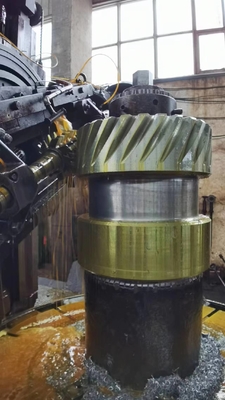 Transmisi Double Helical Gear Pinion Hobbing Layanan 70mm ISO 8-9 Grade