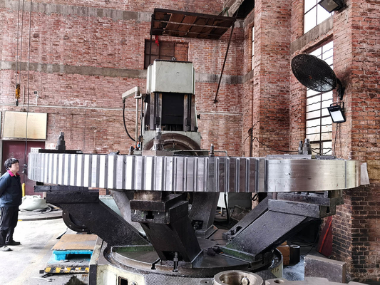 ZG42CrMo Casting Steel Crown Rough Gear Pemotong Gigi 152T Untuk Tugas Berat