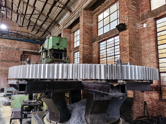 10 - 30 Pinion Module Girth Gear Tanpa Perawatan Permukaan Ukuran Besar