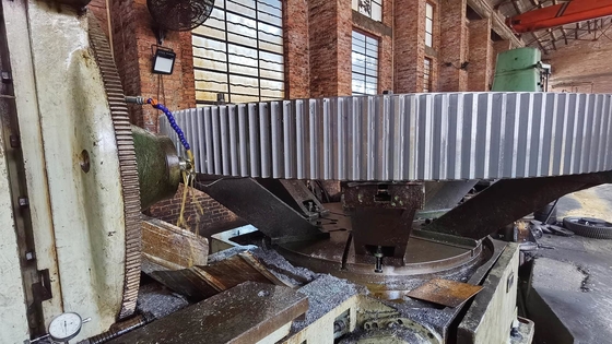 ISO 8 - 9 Grade Girth Gear Dan Pinion Eksternal Untuk Tipe Eksternal / Internal