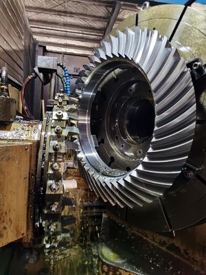 Kompak dan tepat Helical Bevel Gear untuk gearbox dan diferensial di berbagai industri