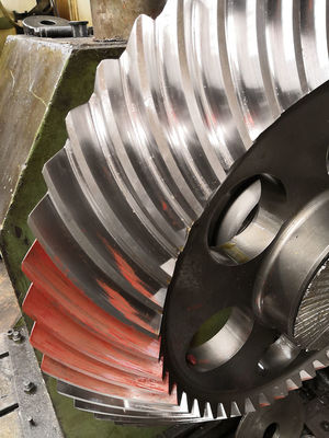 48T ISO 6-7 Grade Conical Spiral Helical Gear 14.117 Modul