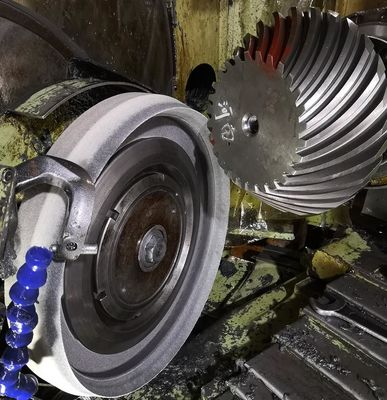 Karburisasi Konik Spiral Bevel Gear dengan 58-62HRC Kekerasan Permukaan Ketahanan Tinggi dan Efisiensi Transmisi Tinggi