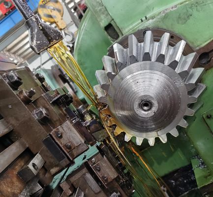 Gear Bevel lurus tahan lama dengan Induksi Hardening / Carburizing Heat Treatment