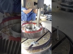 Transmisi Kereta Gigi Heliks Tunggal Berkecepatan Tinggi Pinion Baja 17CrNiMo6 Ra0.8